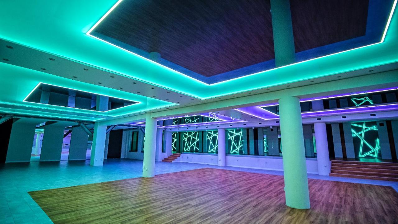 Hotel Senator Konferencje & Spa Starachowice Bagian luar foto