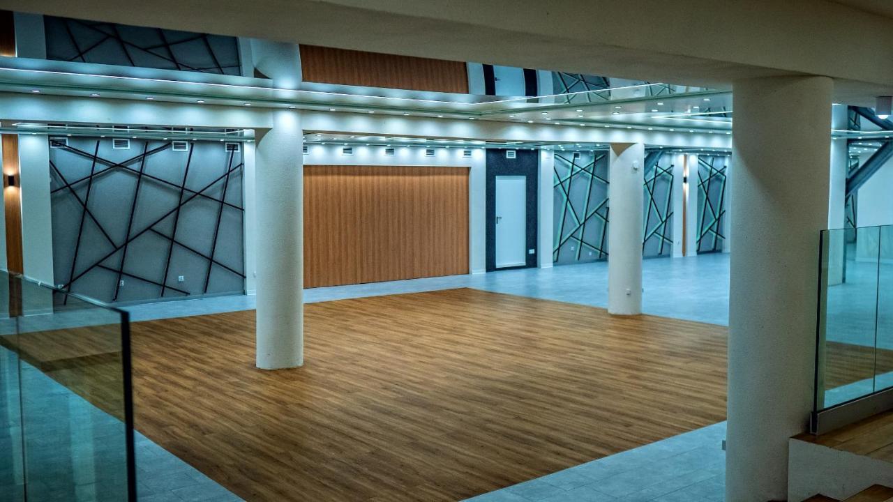 Hotel Senator Konferencje & Spa Starachowice Bagian luar foto