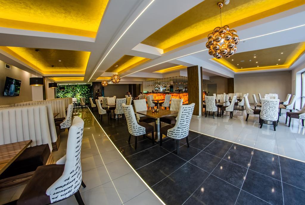 Hotel Senator Konferencje & Spa Starachowice Bagian luar foto